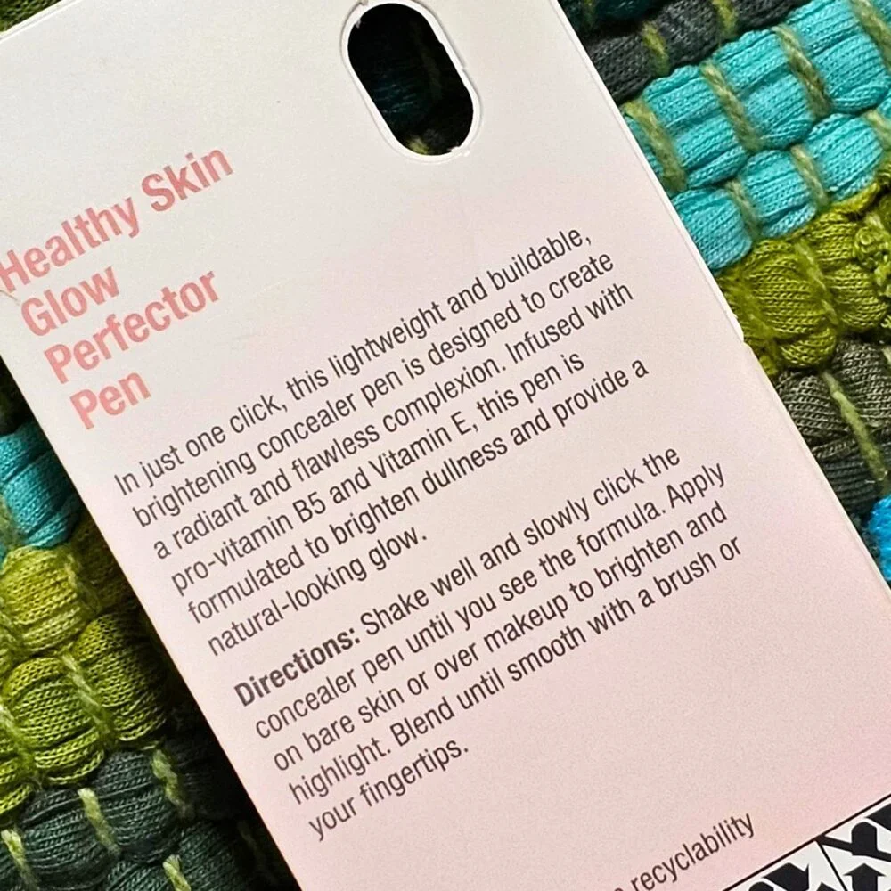 Neutrogena Healthy Skin Glow Perfector Pen, Pro-Vitamin B5 + Vitamin E. Deep